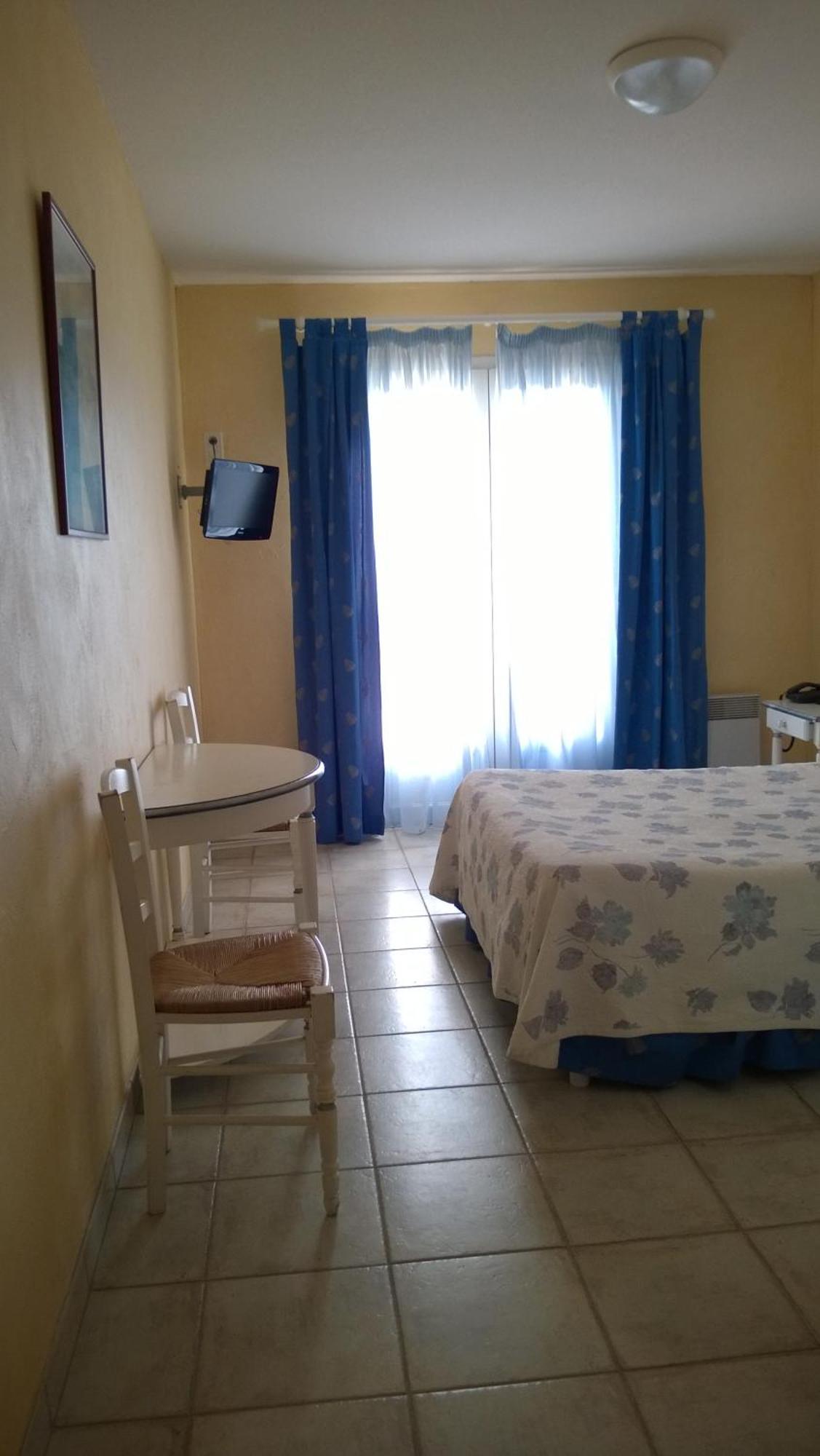 Hotel Les Cavalets Bauduen Pokoj fotografie