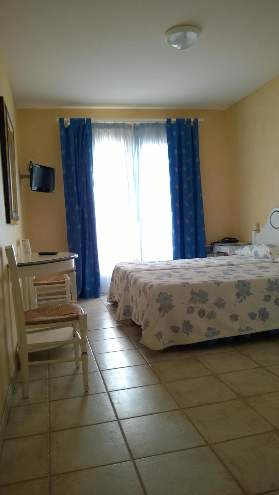 Hotel Les Cavalets Bauduen Pokoj fotografie